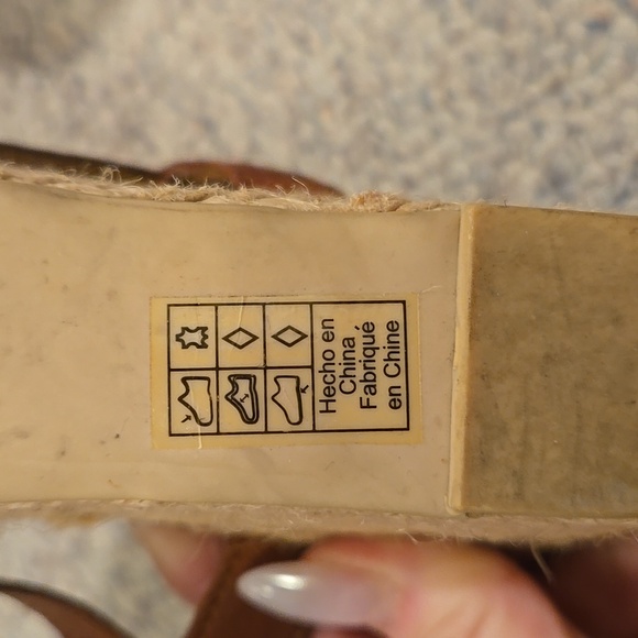 Franco Sarto Brown Sandals with Wedge Heel and Adjustable Strap - Picture 5 of 10